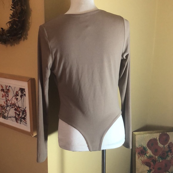 NUDE Size Large BodySuit Gathered Front classically Sexy $88 NEW - Picture 5 of 13